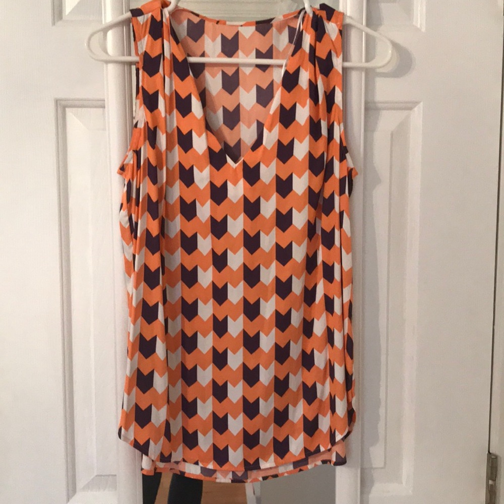 Flowy tank.